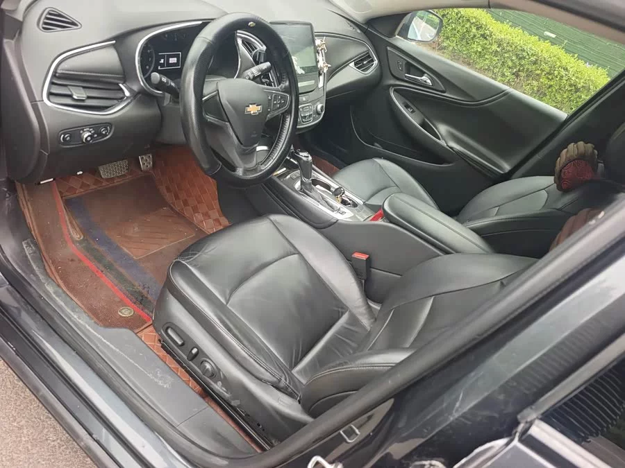 Chevrolet Malibu XL