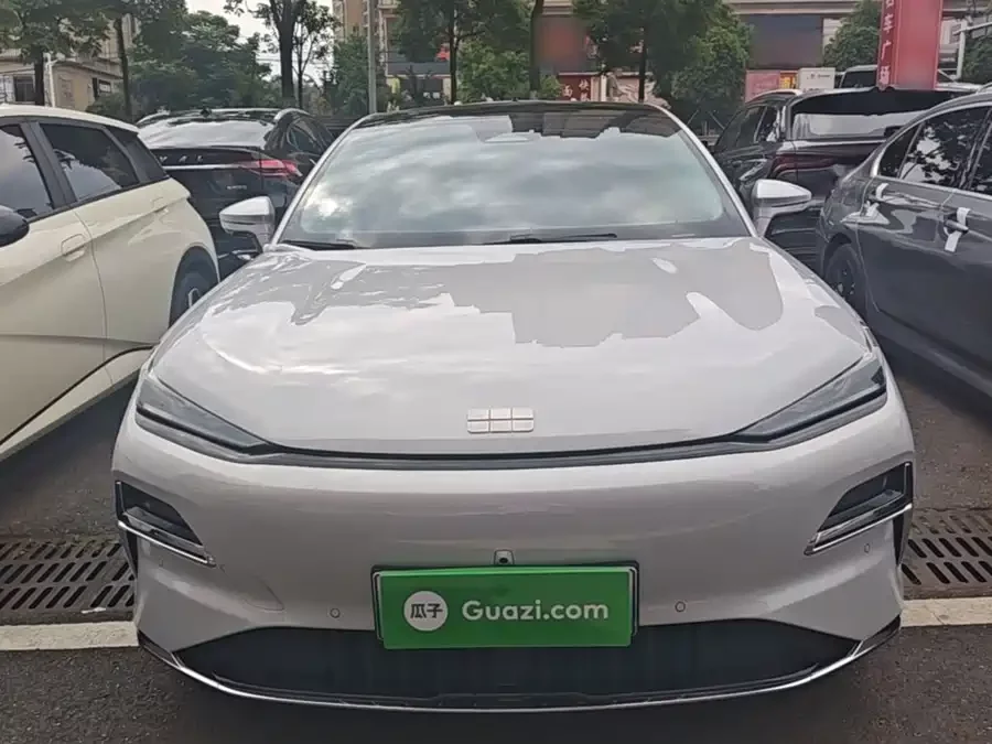 Geely Galaxy Star 8