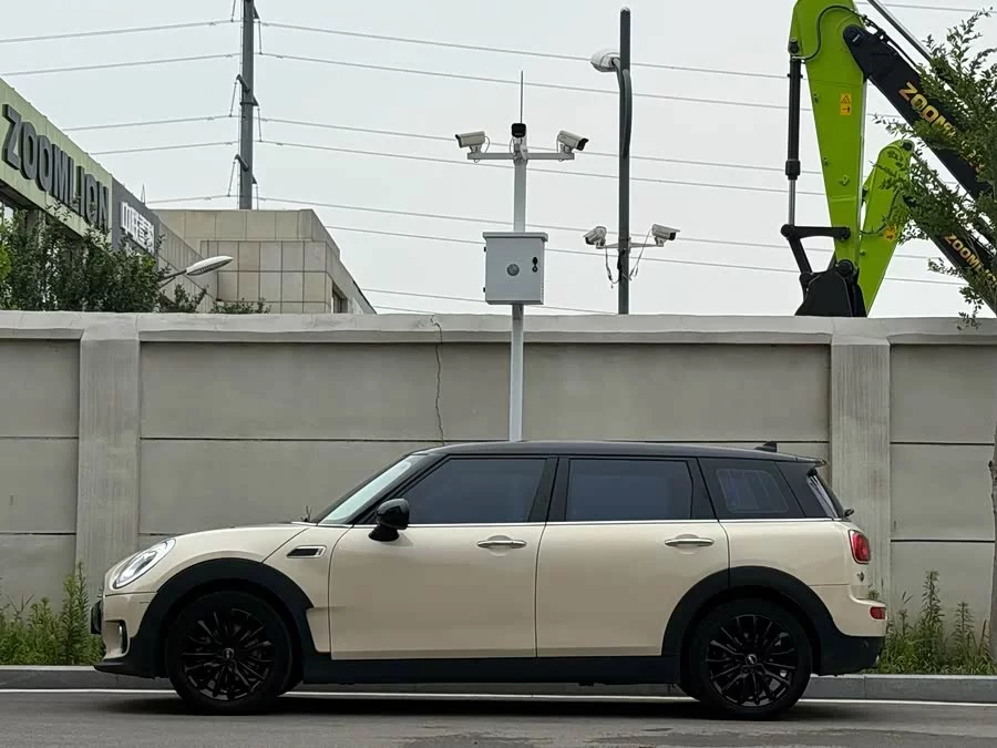 MINI CLUBMAN