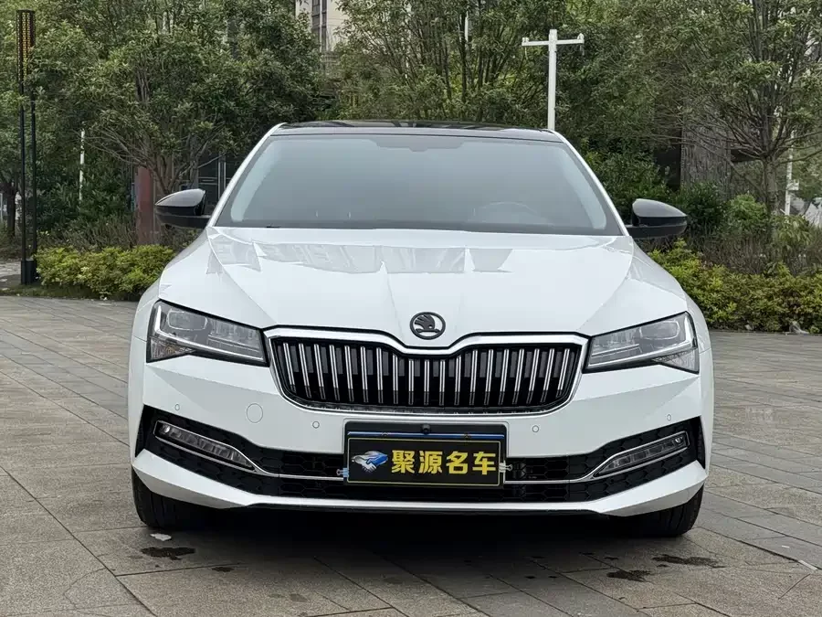 Skoda SuperB