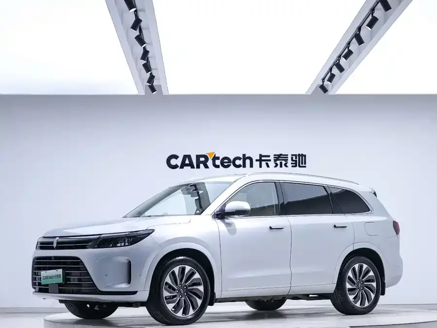 AITO Wenjie M7