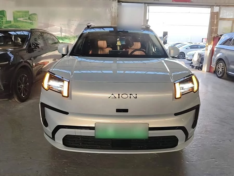 Aion V