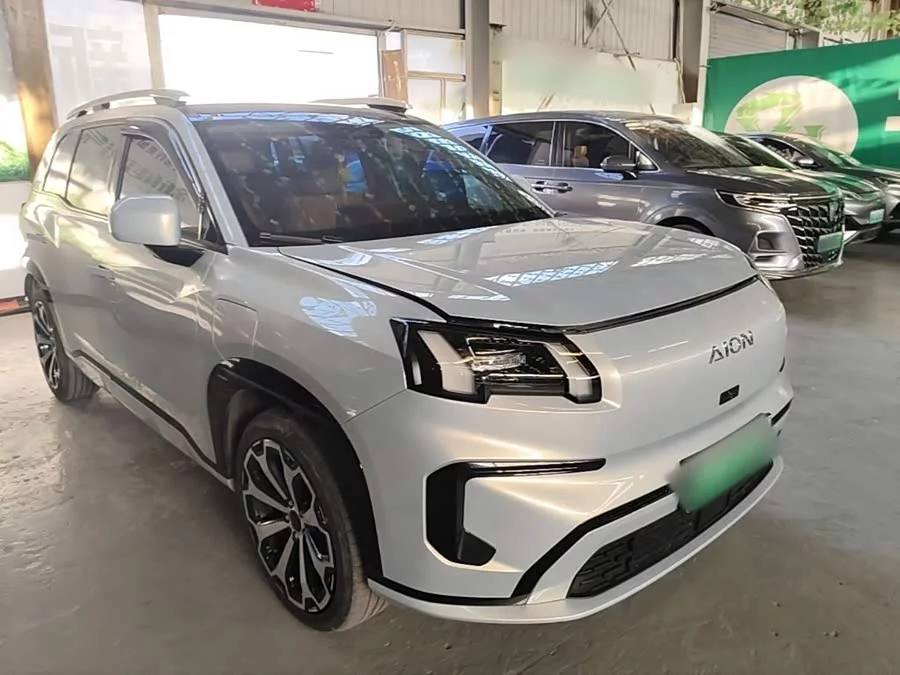 Aion V
