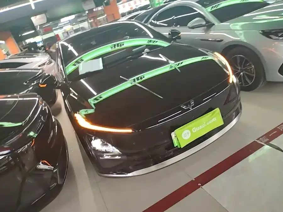Wuling Starlight