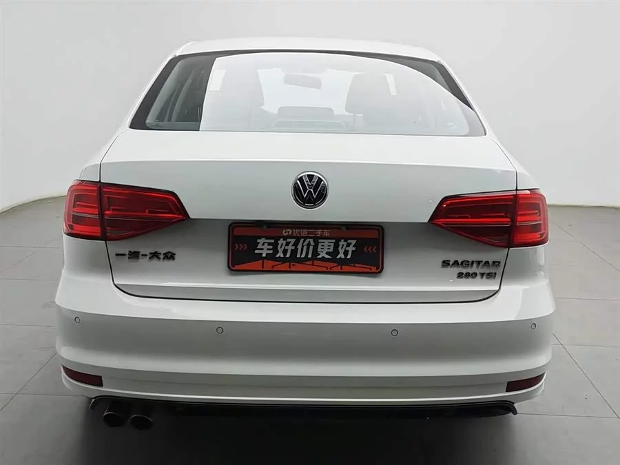 Volkswagen Sagitar