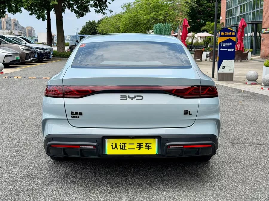 BYD Qin L
