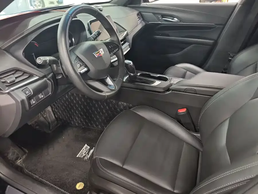 Cadillac CT4