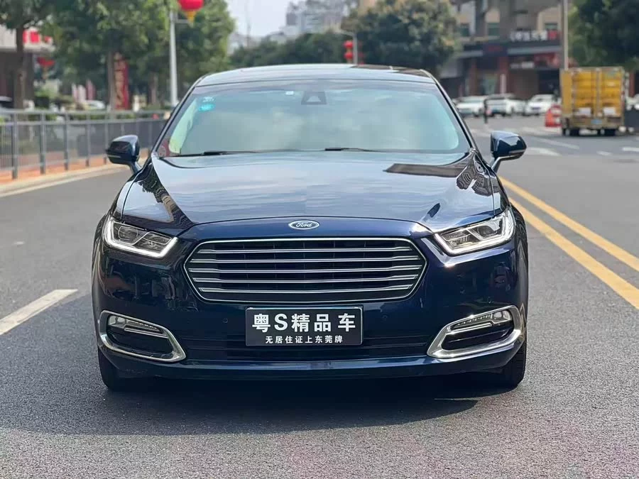 Ford Taurus