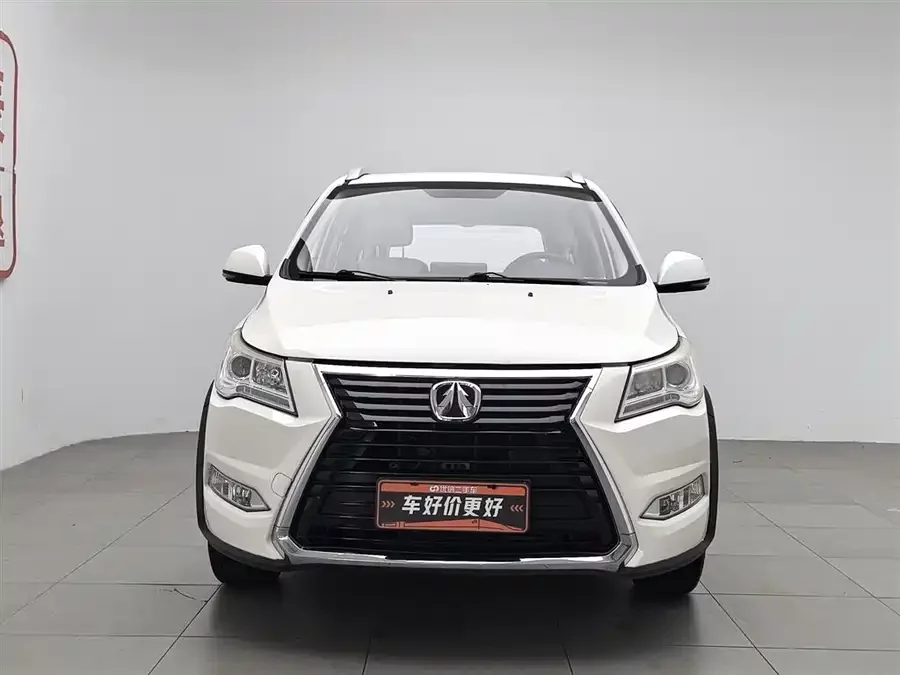 BAIC M60