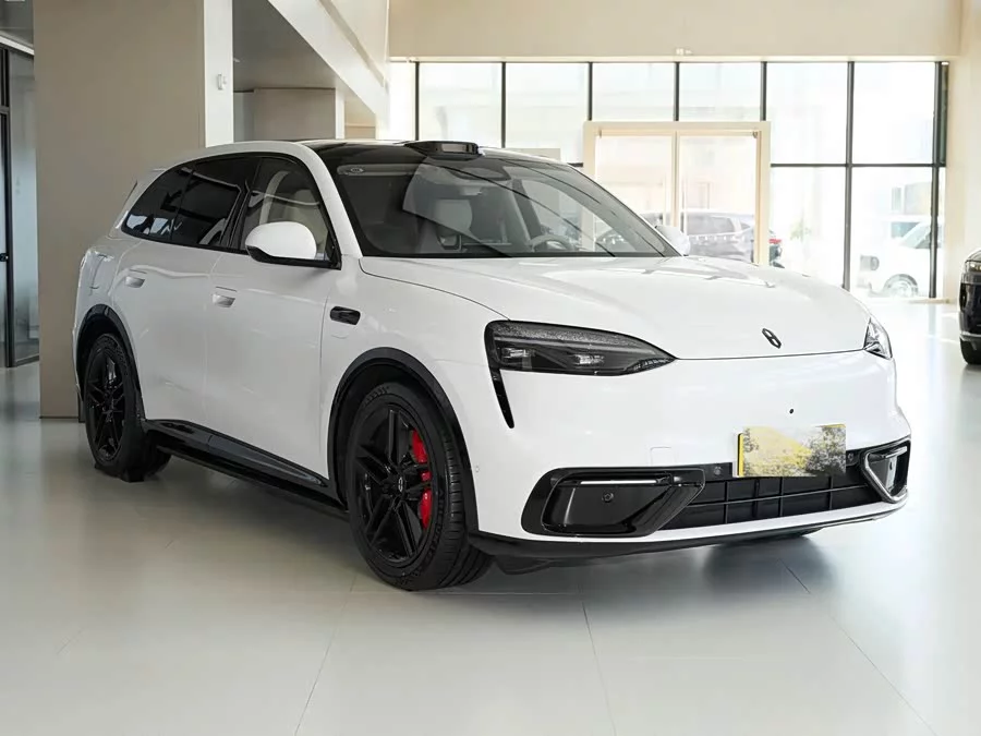AITO Wenjie M6