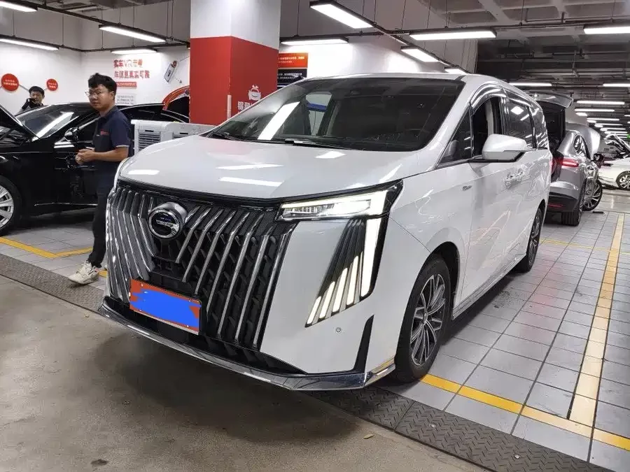 GAC Trumpchi M8