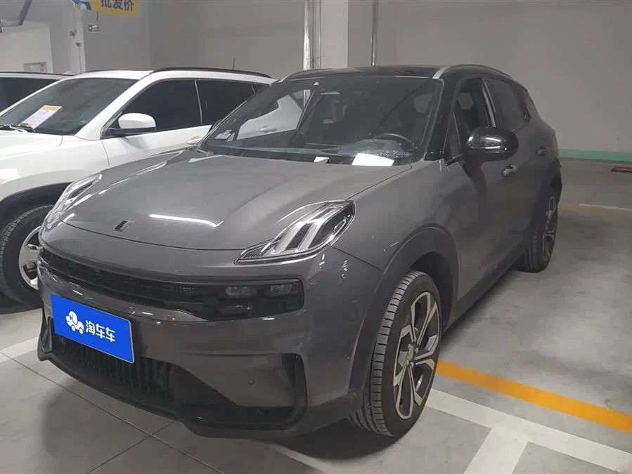 Lynk & Co 06