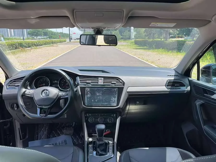 Volkswagen Tiguan L