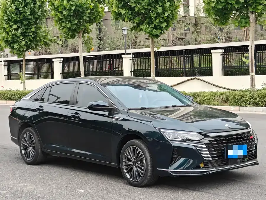 Dongfeng Yixuan MAX