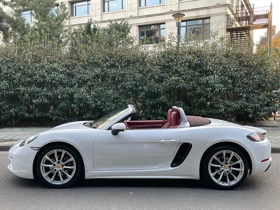 Porsche 718