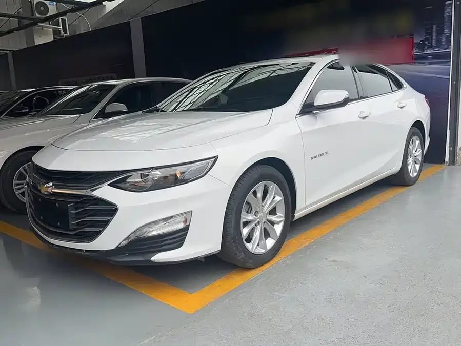 Chevrolet Malibu XL
