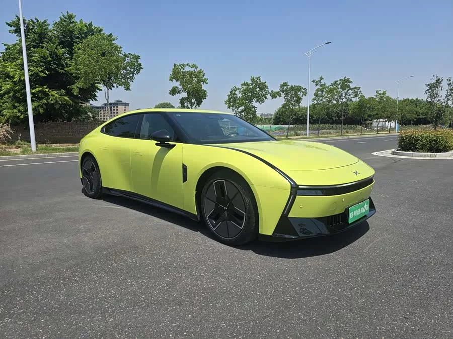 Xpeng P7