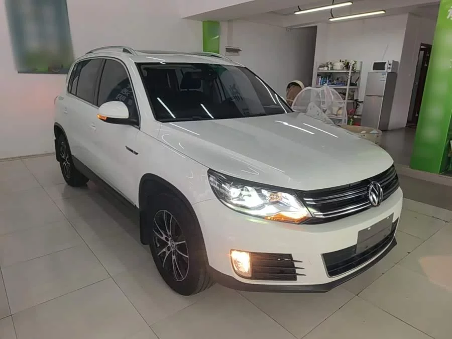 Volkswagen Tiguan