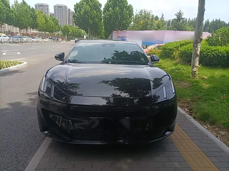 Lynk & Co Z10