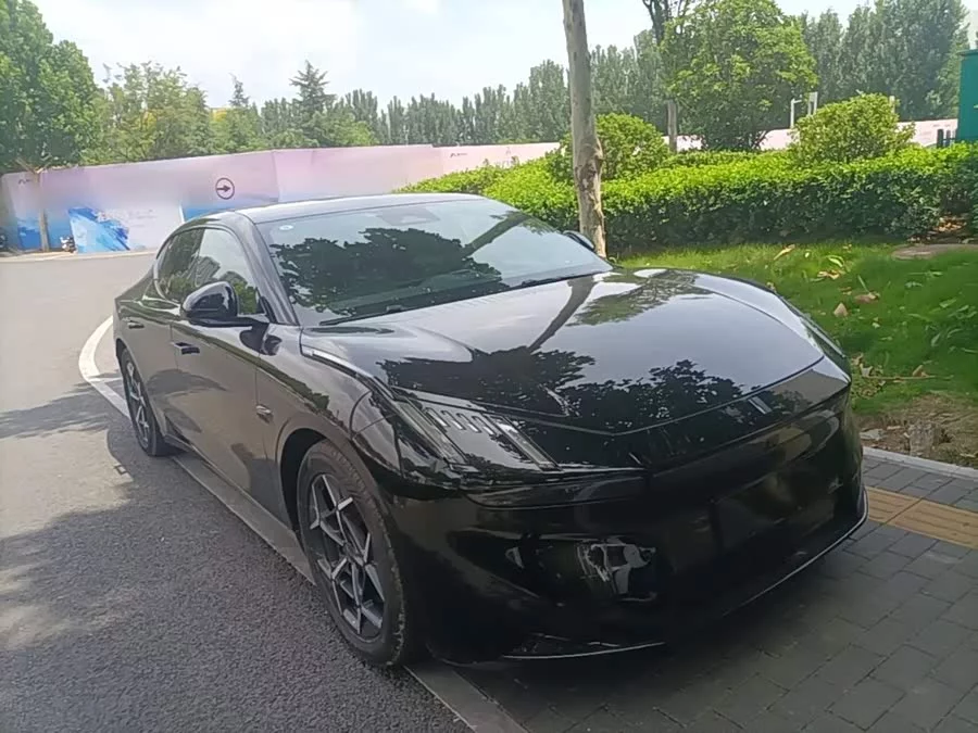 Lynk & Co Z10