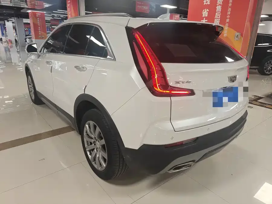 Cadillac XT4