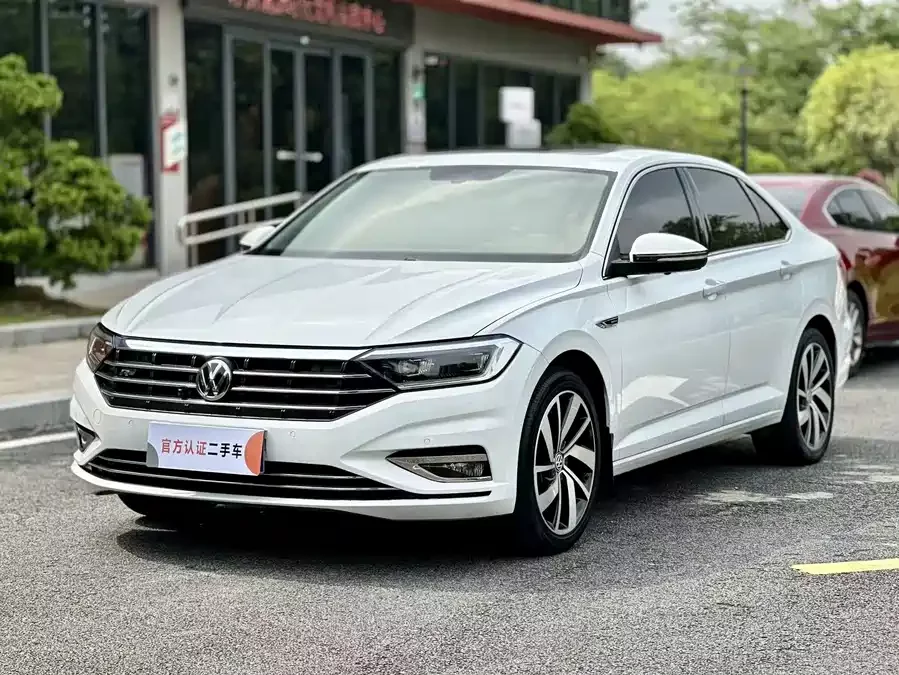Volkswagen Sagitar