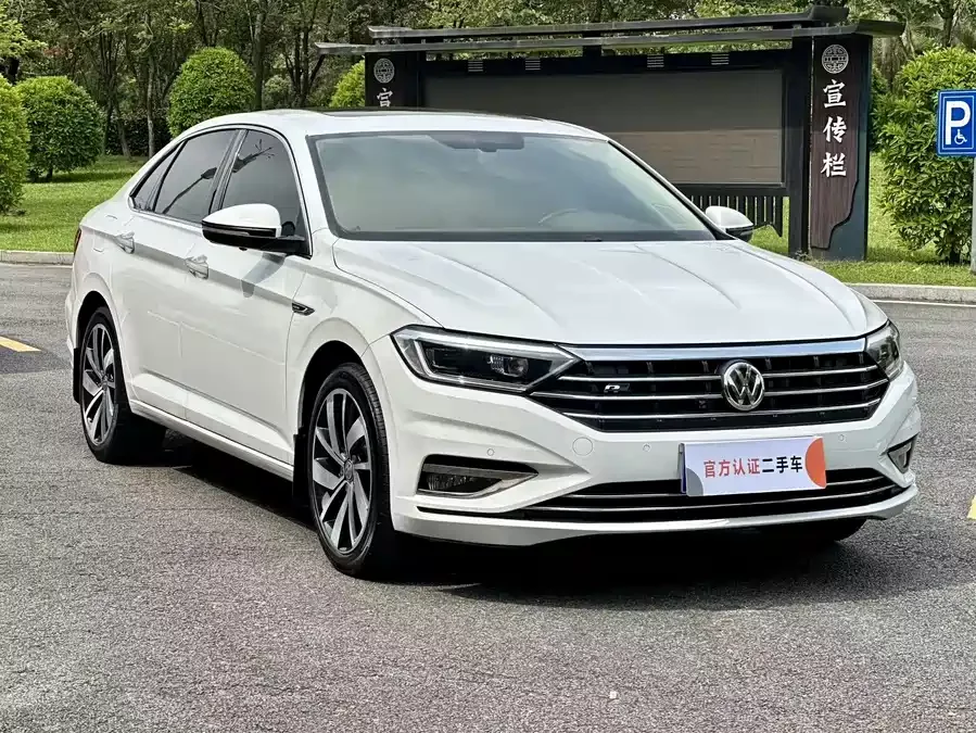 Volkswagen Sagitar