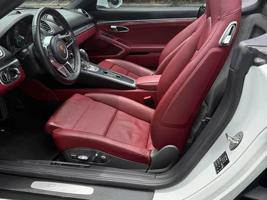 Porsche 718
