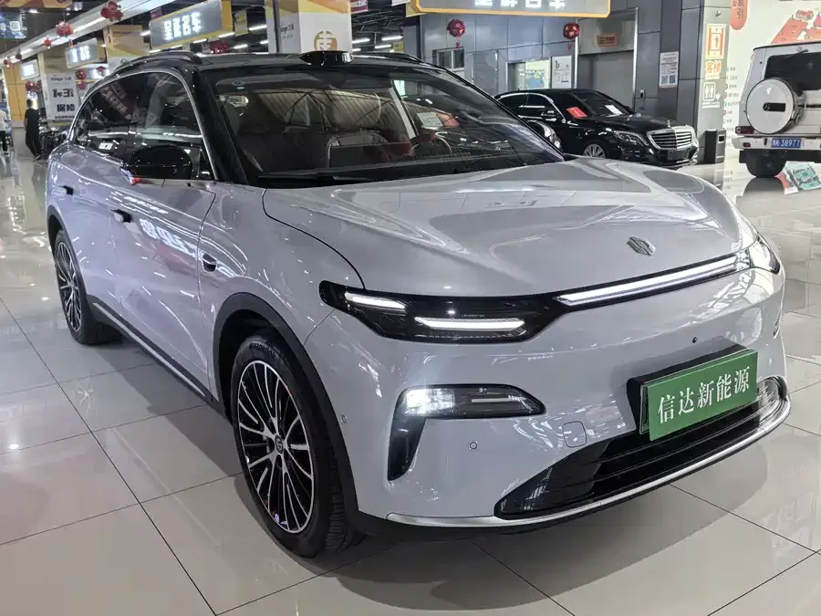 Leapmotor C11
