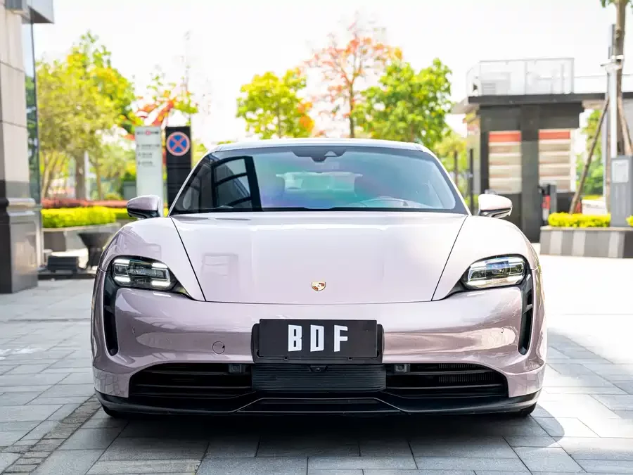 Porsche Taycan