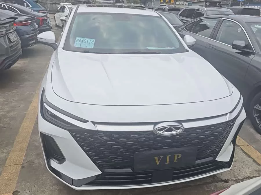 Chery Arrizo 8