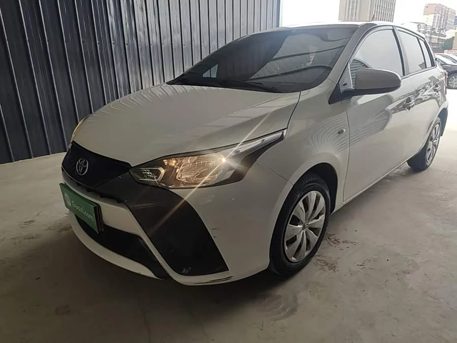 Toyota YARiS L
