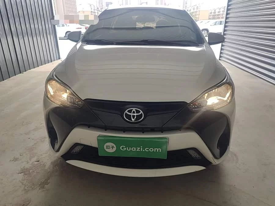 Toyota YARiS L