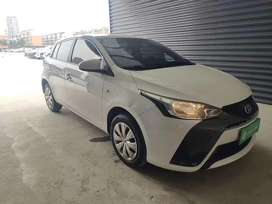 Toyota YARiS L