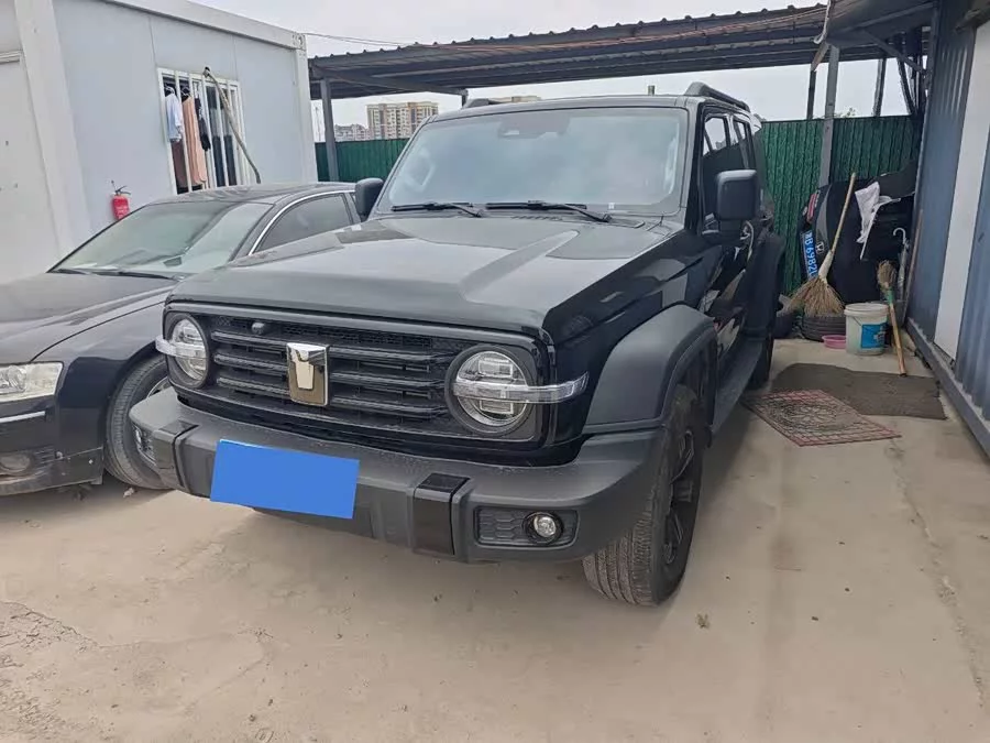 TANK 300