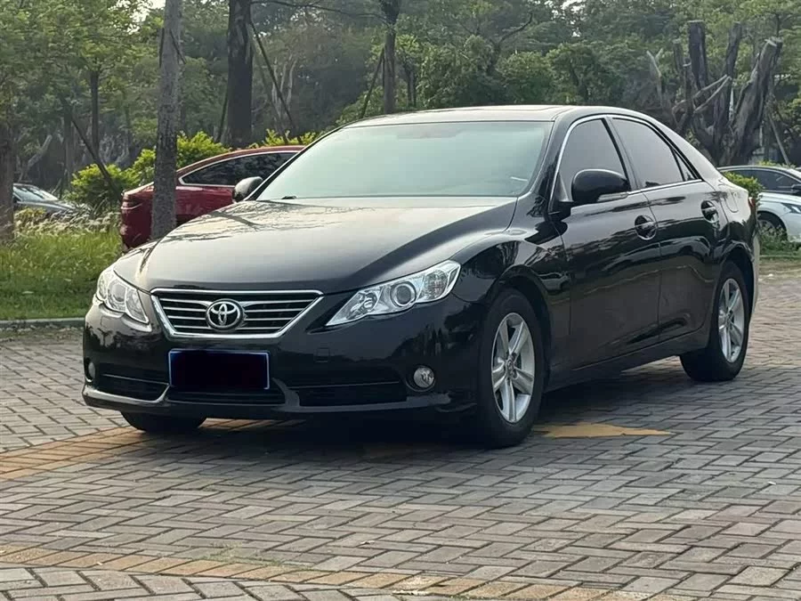 Toyota Reiz