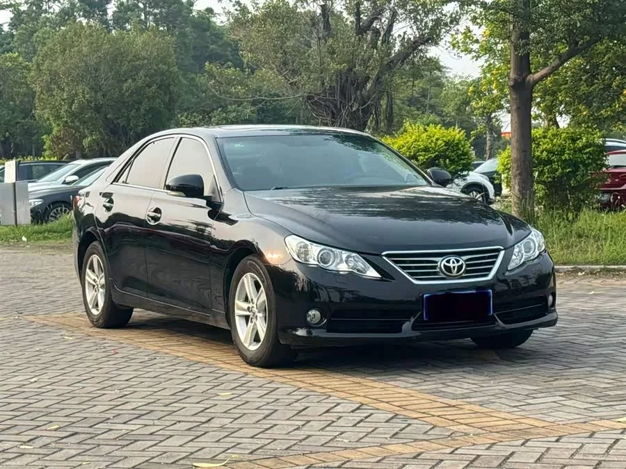 Toyota Reiz