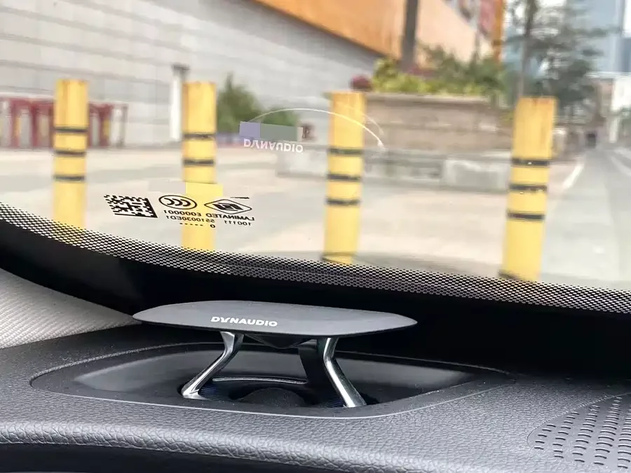 Xpeng P7