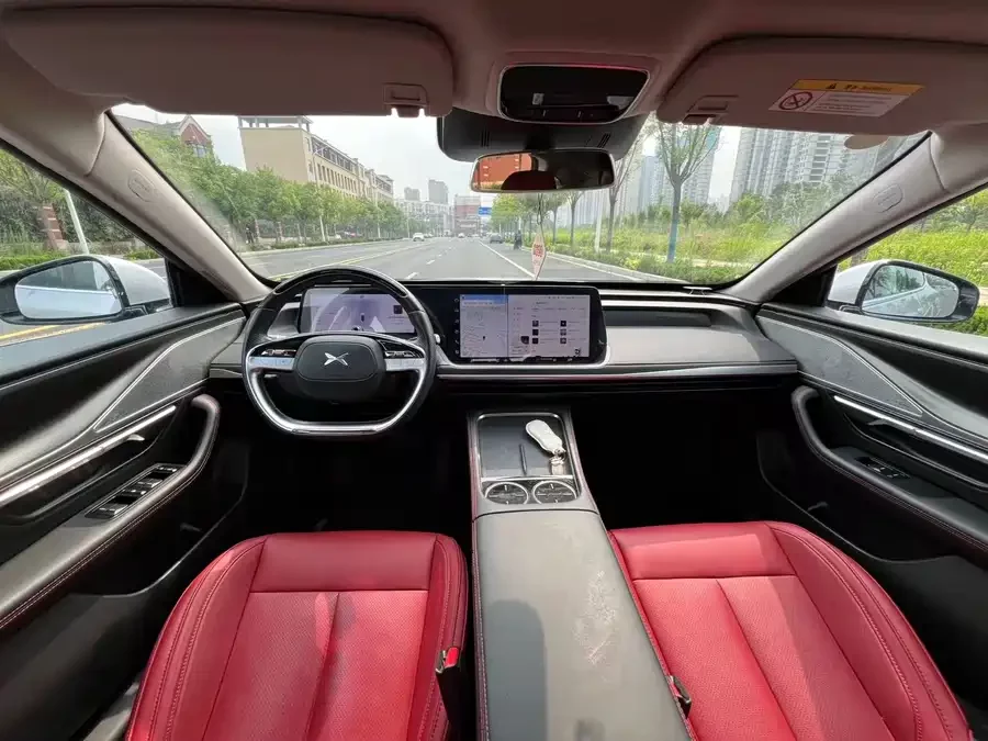Xpeng P7