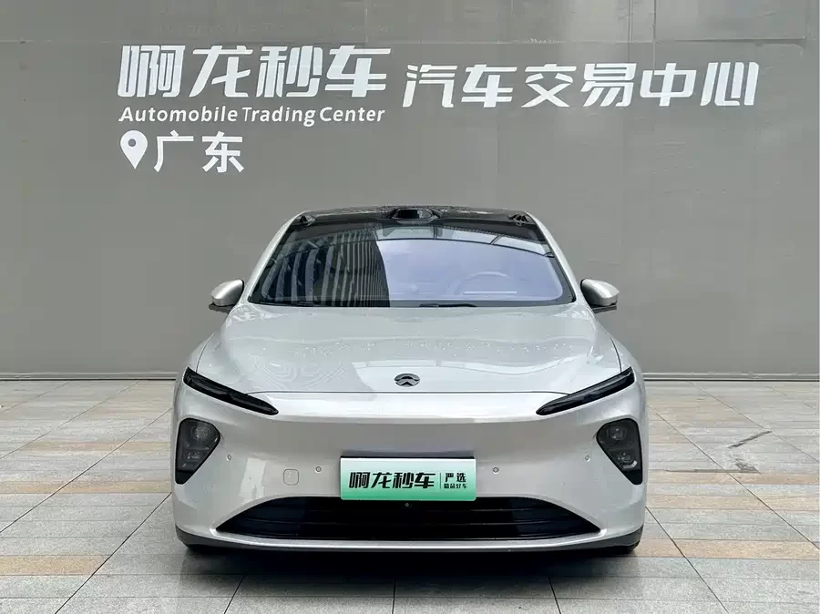NIO ET7