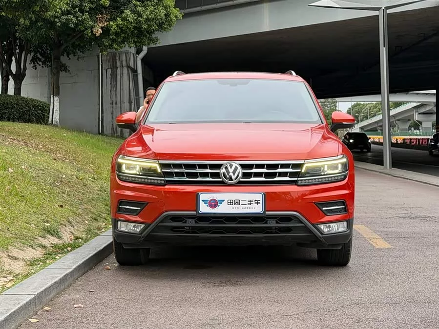 Volkswagen Tiguan L
