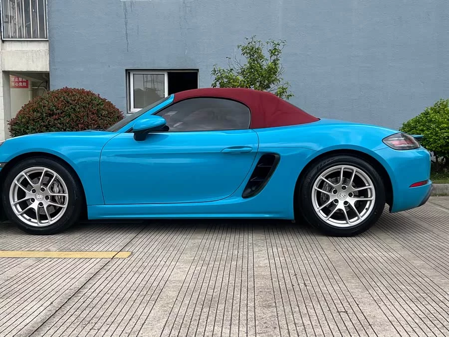 Porsche 718