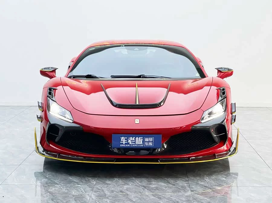Ferrari F8