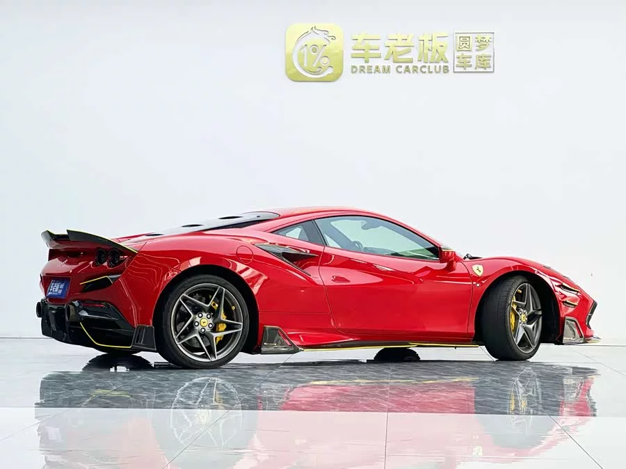 Ferrari F8
