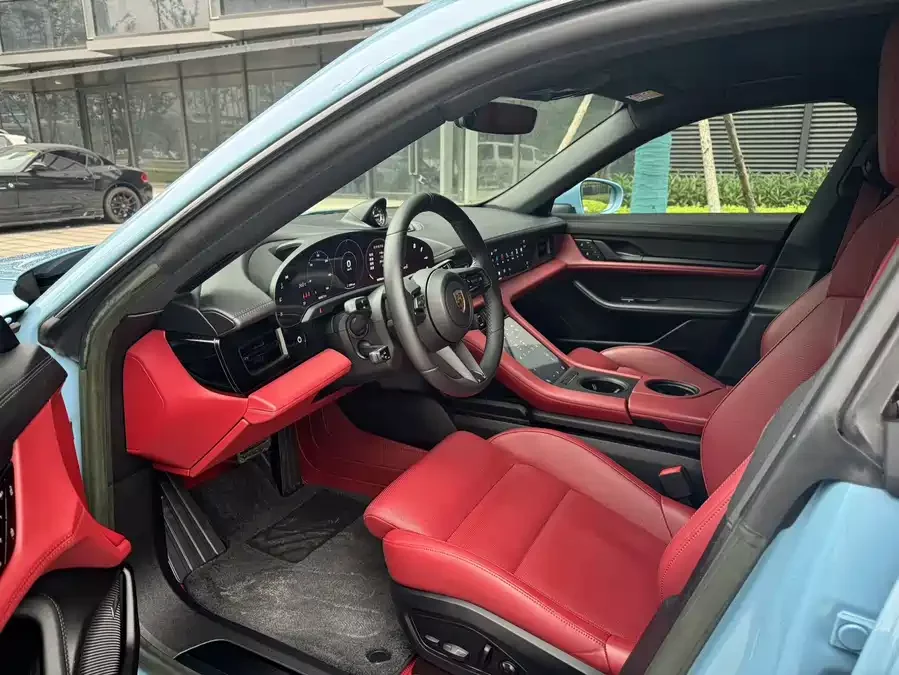 Porsche Taycan