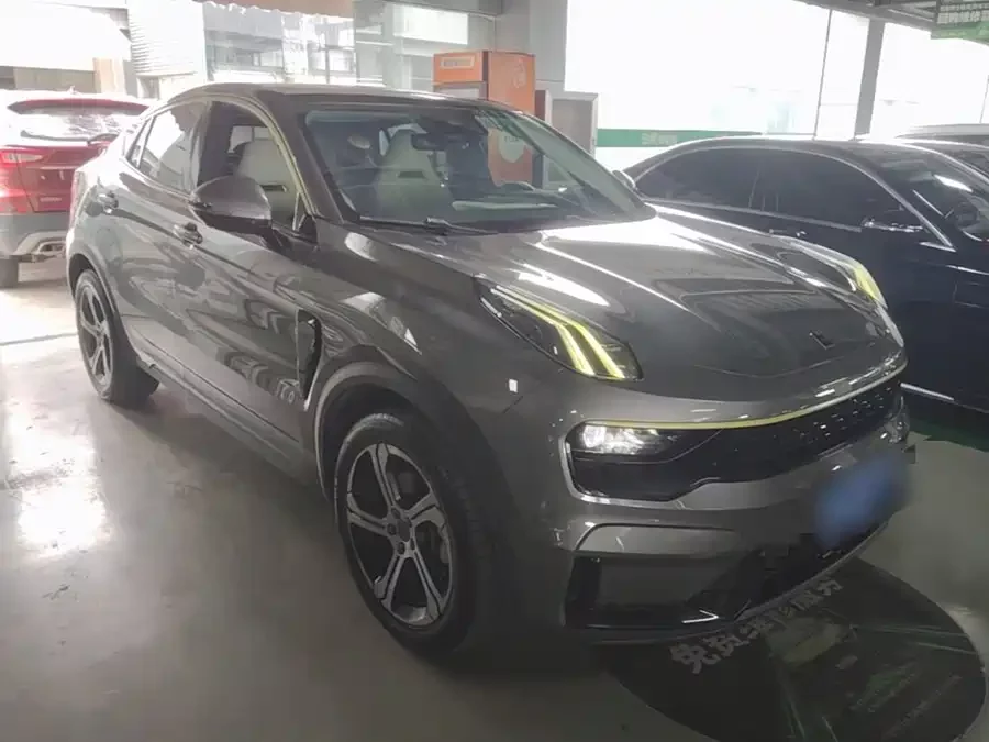 Lynk & Co 05