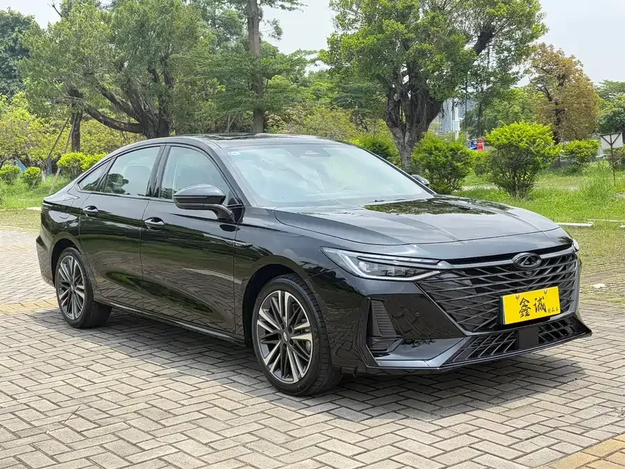 Chery Arrizo 8