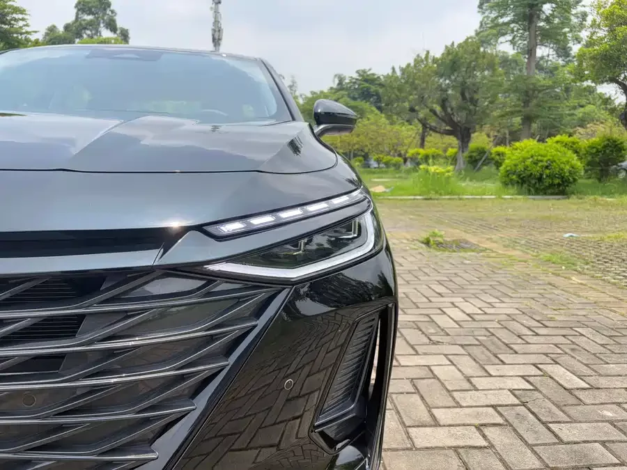 Chery Arrizo 8