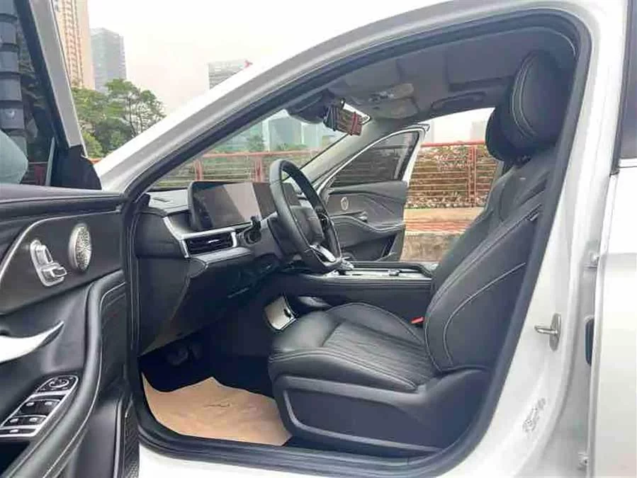 Chery Arrizo 8