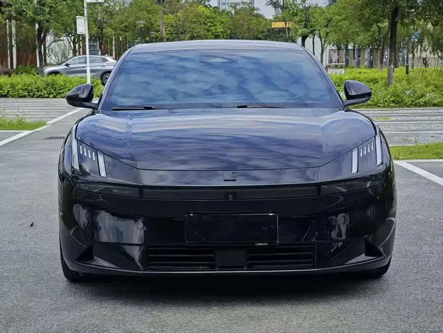 Lynk & Co Z10